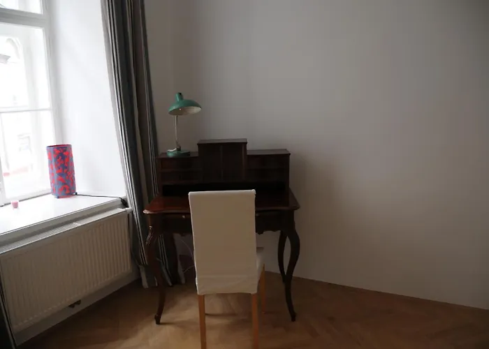 Apartment Beautiful Flat Top-17